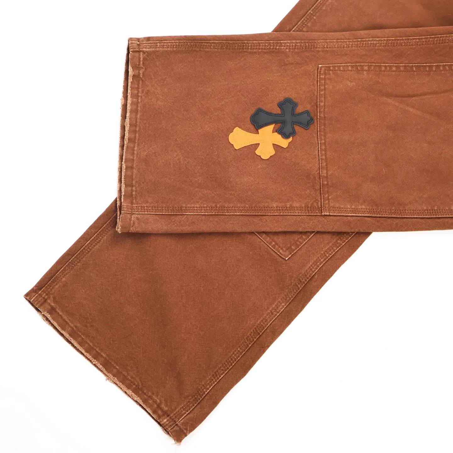 🅿️760 [Exclusive supply] CH Crow Heart Work Jeans are made of twill high-ounce washed denim fabric, exclusive CH-specific logging overalls style (non-Levis Vintage) custom-woven and dyed fabric, and the two-color cross is cowhide + sheepskin (all leather imported from Italy is custom-dyed separately, with consistent texture and no color difference). The stitch length, thread color, and wiring of the car are exactly the same. The inner lining is jacquard, with embroidery on the waist, 925 silver hardware, and heavy-duty washing and manual polishing. Size:30-32-34-36